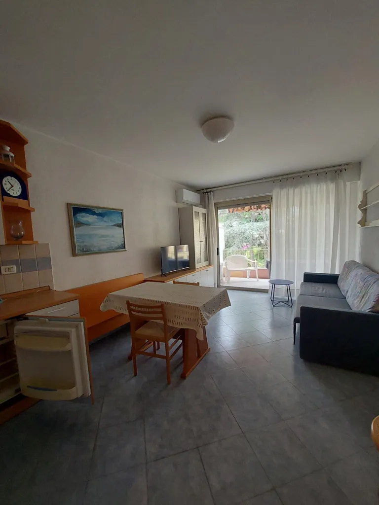 Séjour - Appartement Meublé avec Balcon à Garavan