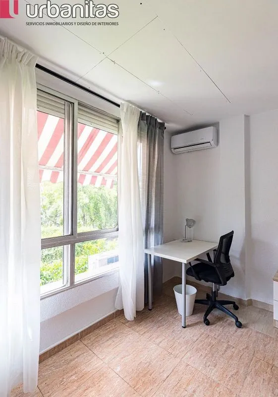 Bureau - Furnished Flat with Terrace in Vistabella