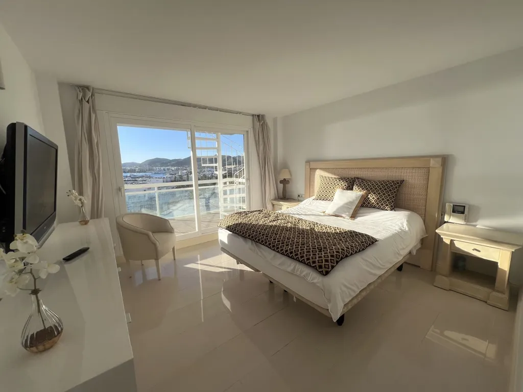 Chambres - Penthouse with Private Solarium on Seafront Promenade