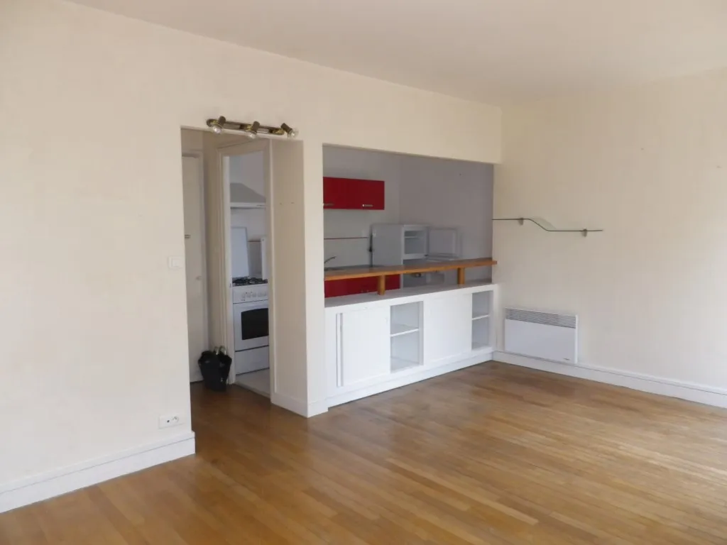 Küche - Bright 2-Bedroom Apartment with Garage in Angers