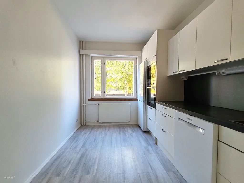 Cucina - First Floor Apartment with Balcony in Pori Centre