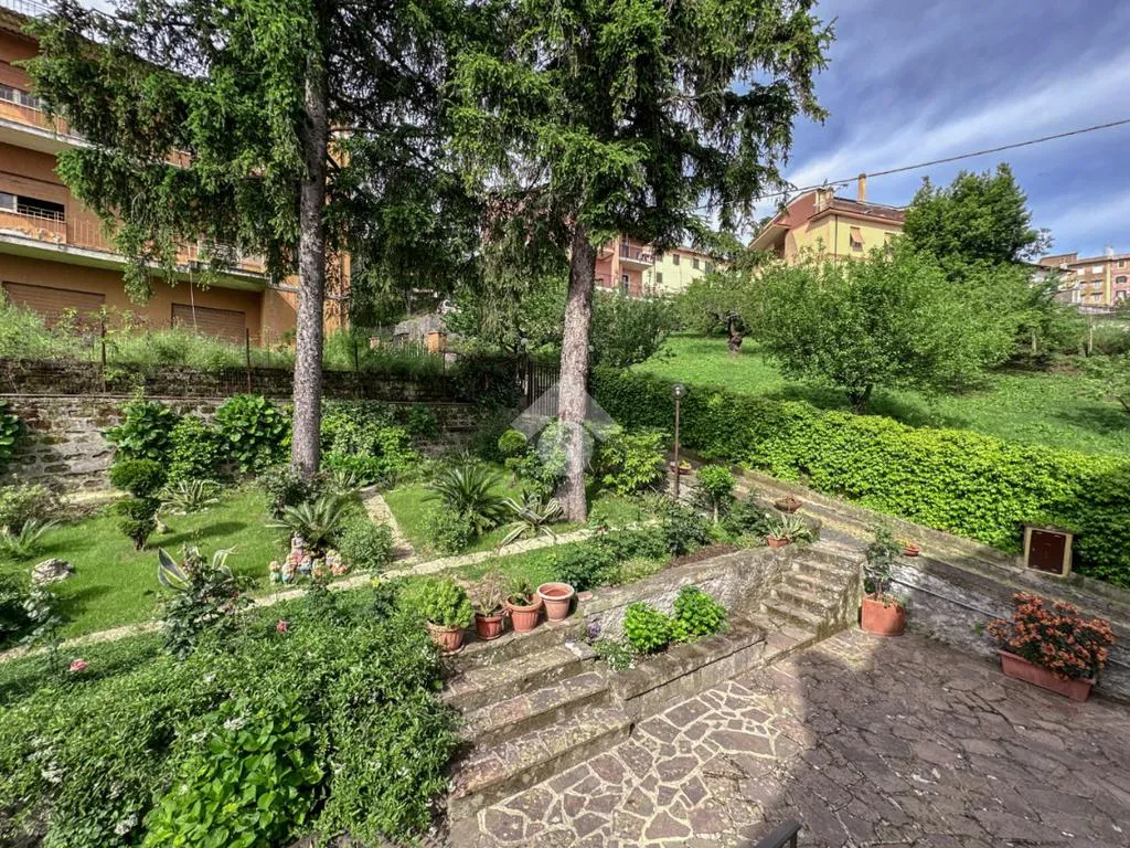 Jardin - 4-Room Apartment with Balcony in Monte Compatri