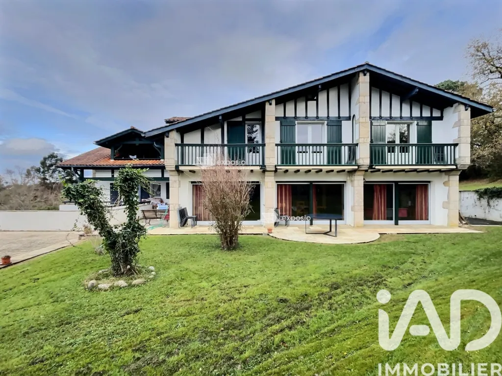 Esterno - Architectural Villa with Mountain View in Urrugne