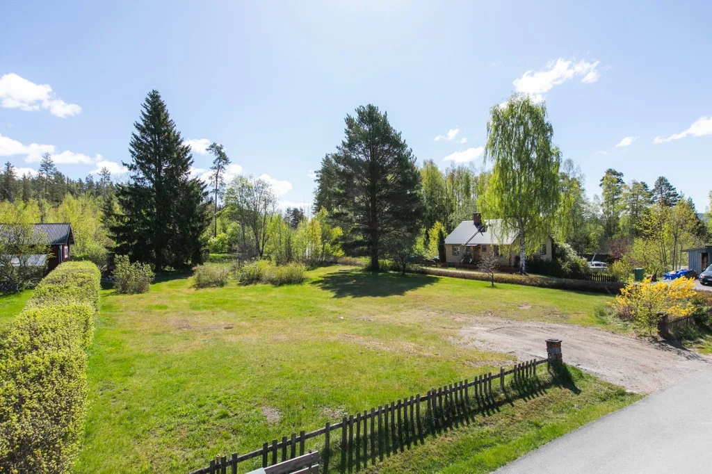 Aed - Corner Plot in Bergvik/Vannsätter
