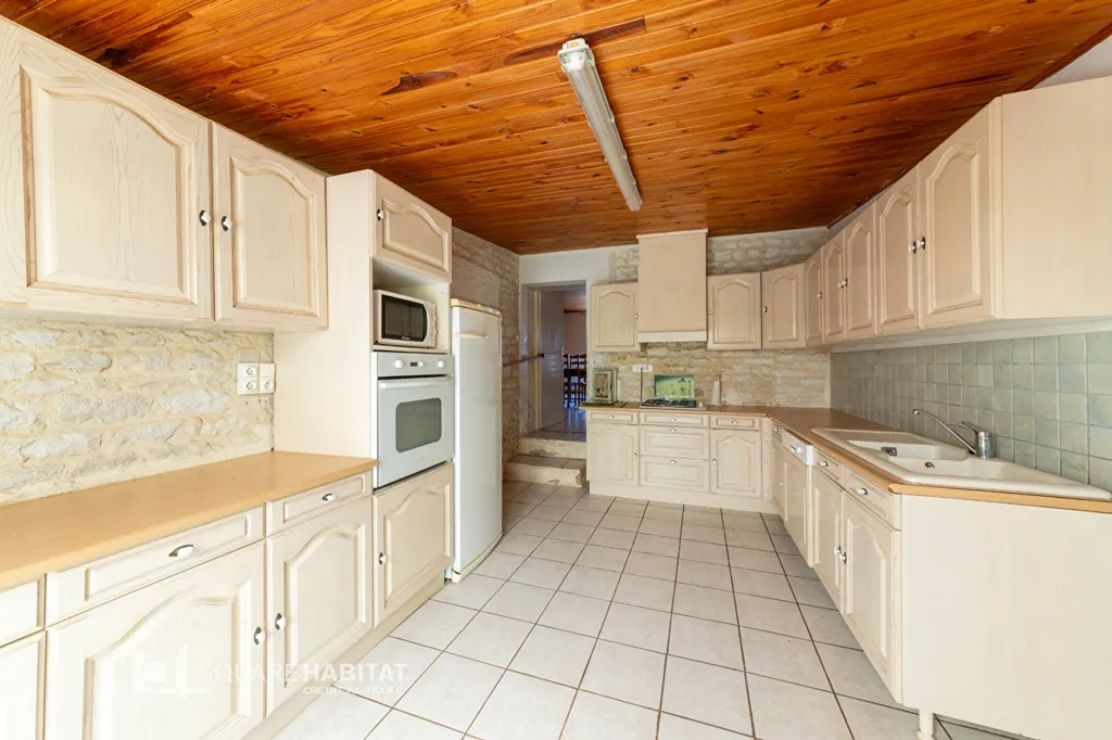 Cucina - Detached House with Garden in Doix-les-Fontaines
