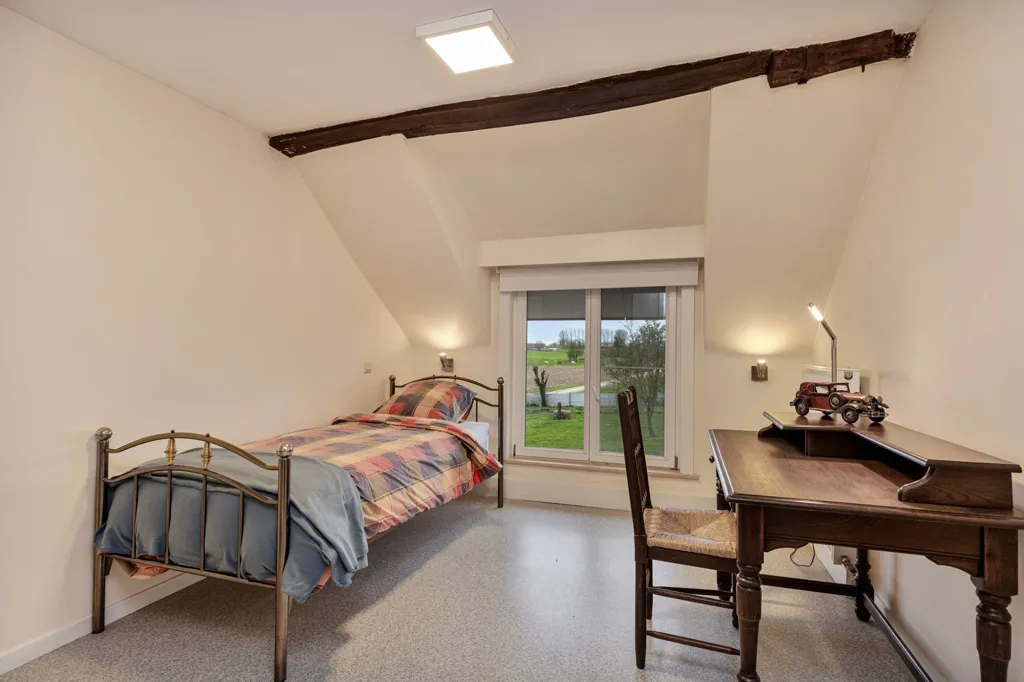 Magamistoad - Spacious House with Garden in Herne