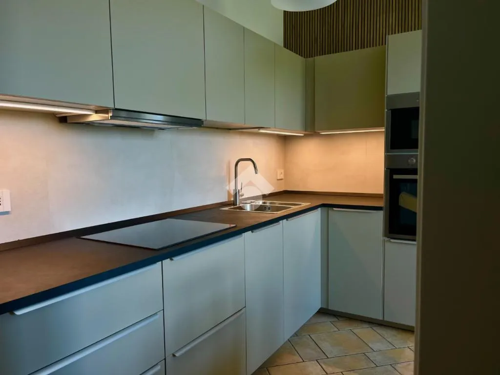 Köök - Fully Furnished 2-Bedroom Apartment with Balcony in Flero