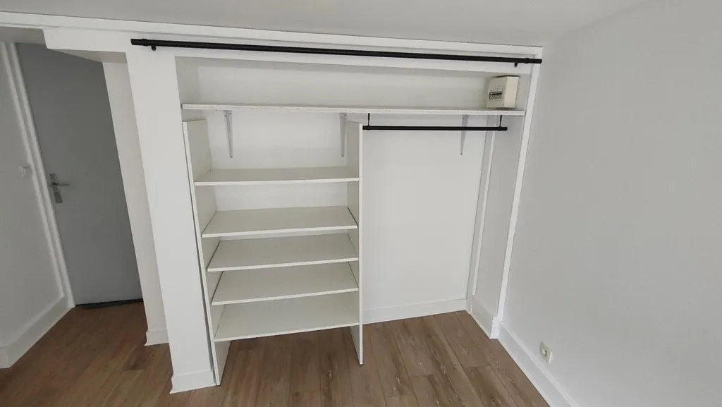 Toad - Studio with Kitchenette in Igny