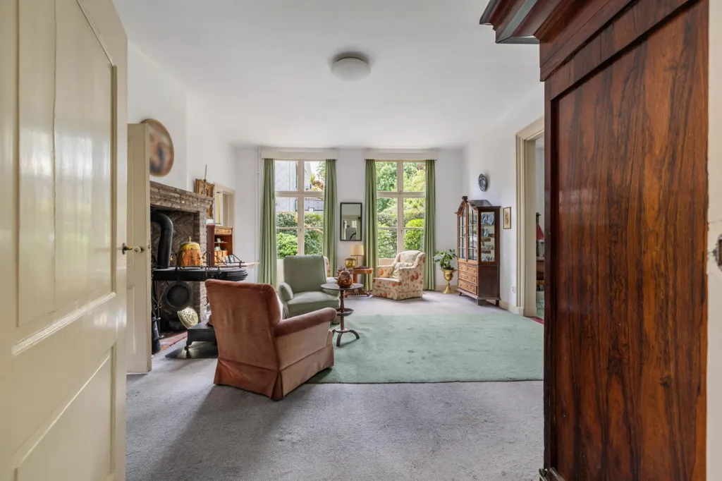 Hallway - Monumental Villa with Historical Charm in Breda