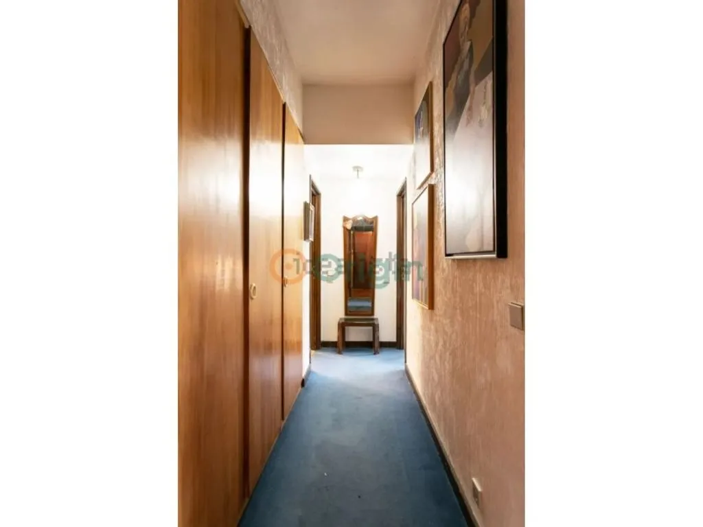 Entrée - Architect-Designed Flat with Terrace in Alto dos Moinhos