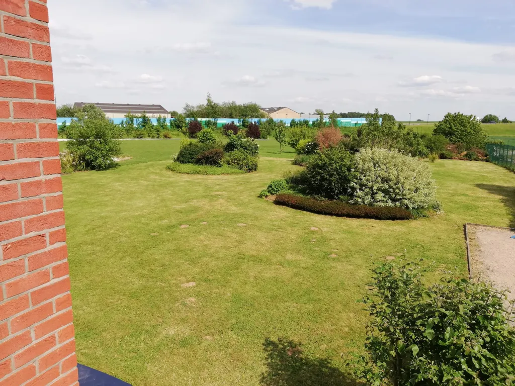 Jardin - Appartement avec Terrasse dans une Rue Calme à Les Bons Villers