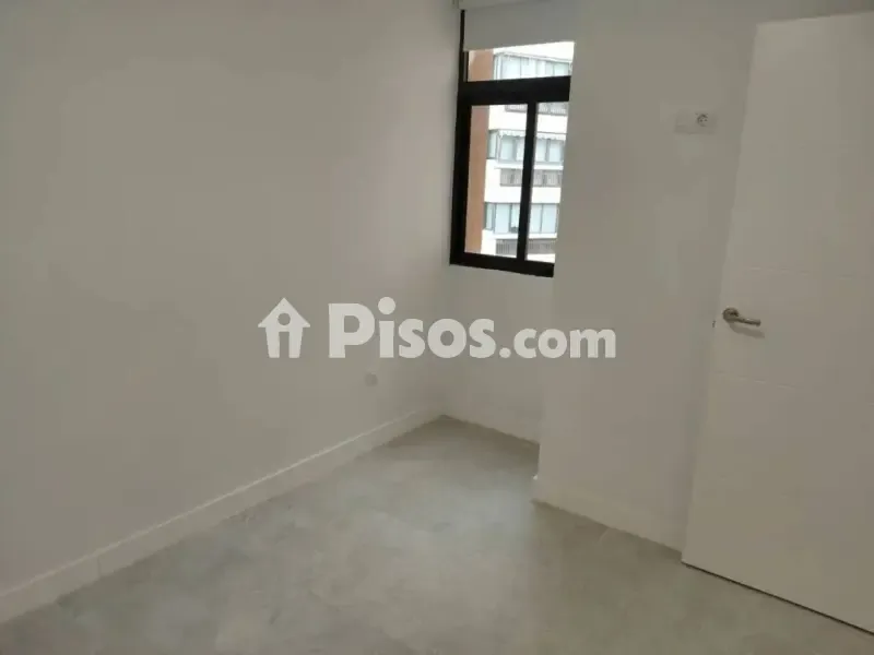 Toad - Fully Renovated Flat with Balcony in La Salle
