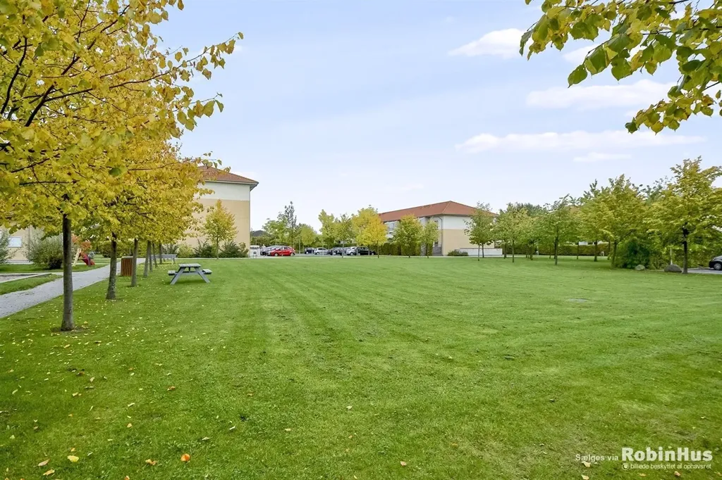 Giardino - 2-Bedroom Apartment with Balcony in Greve