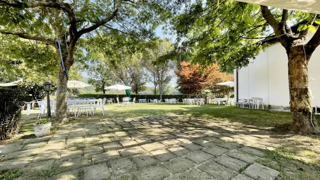 Villa with Equestrian Centre in Ameno