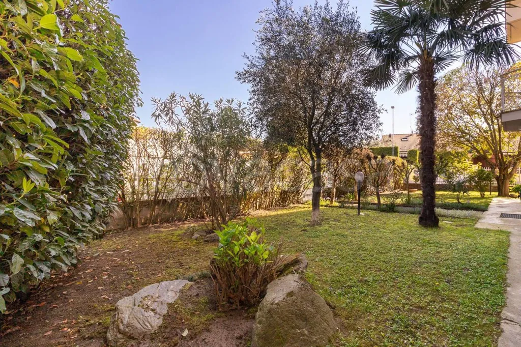 Jardin - Apartment with Terraces in Rosta
