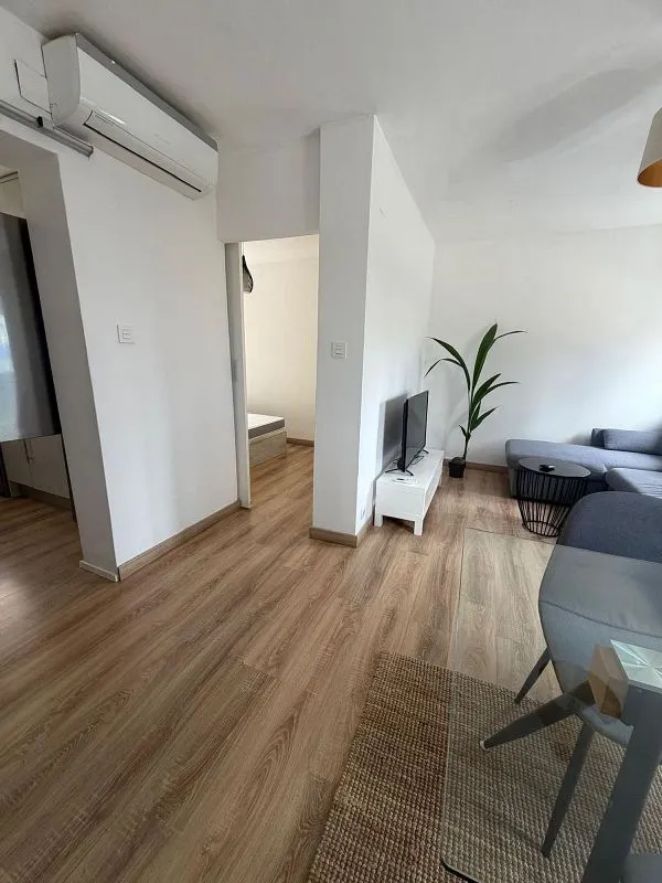 Séjour - Modernised 2-Bed Flat with A/C in Oliver