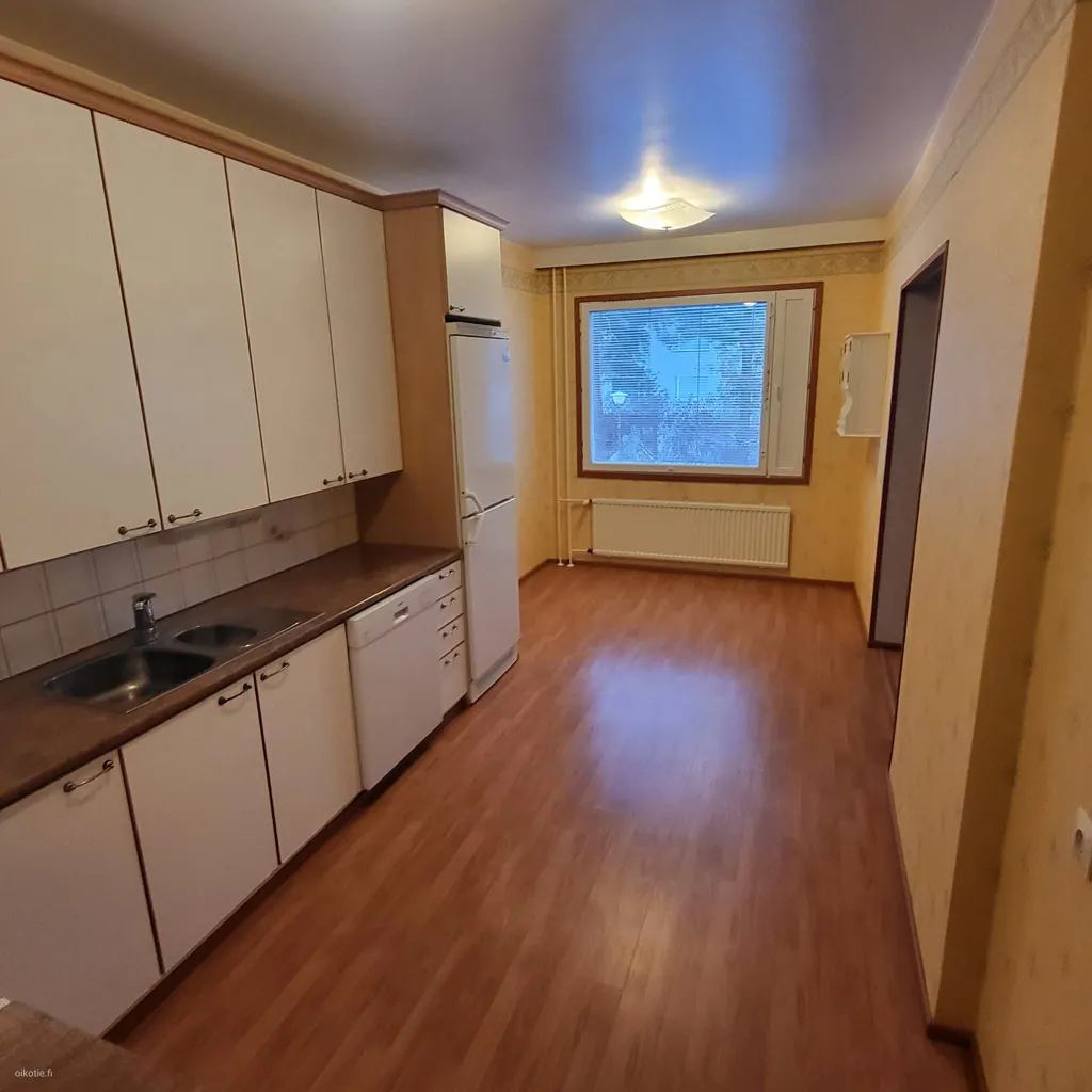Cuisine - Corner Flat with Large Balcony in Lauritsala