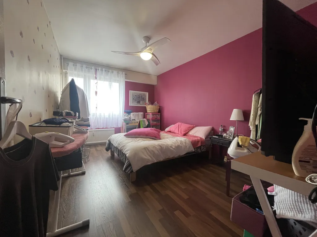 Magamistoad - Bright T5 Apartment with Balcony in Metz