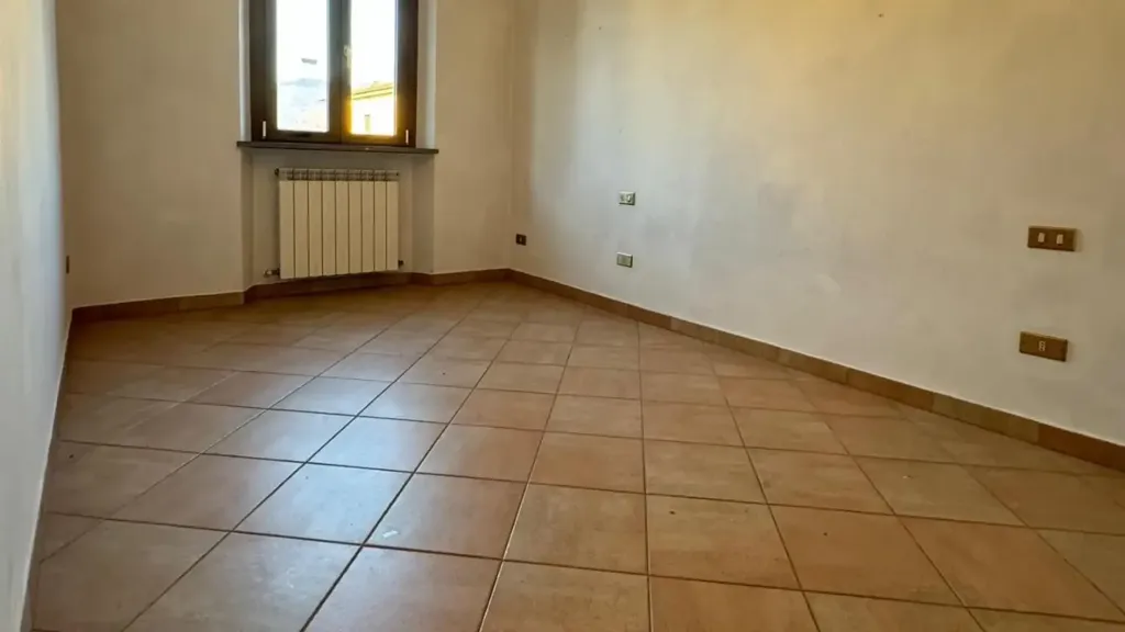 Pièces - Maison 7 pièces à IT