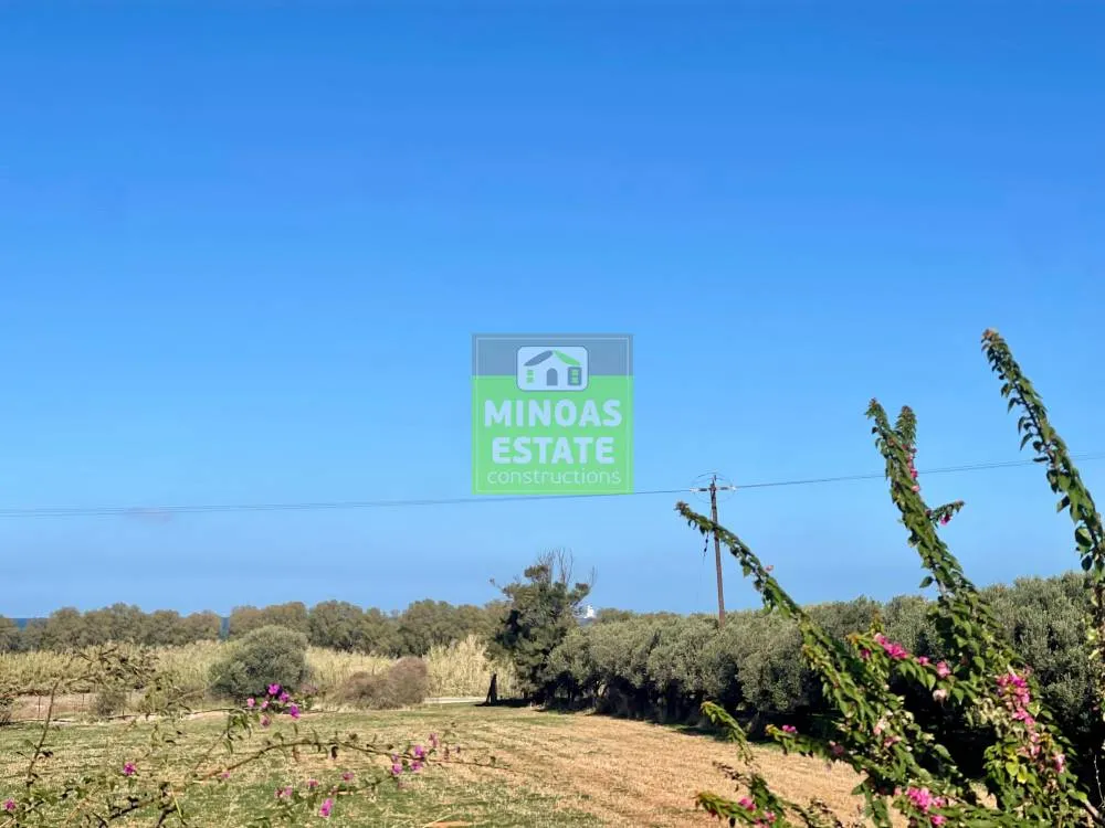 Aed - Corner Plot with Sea View in Tavronitis
