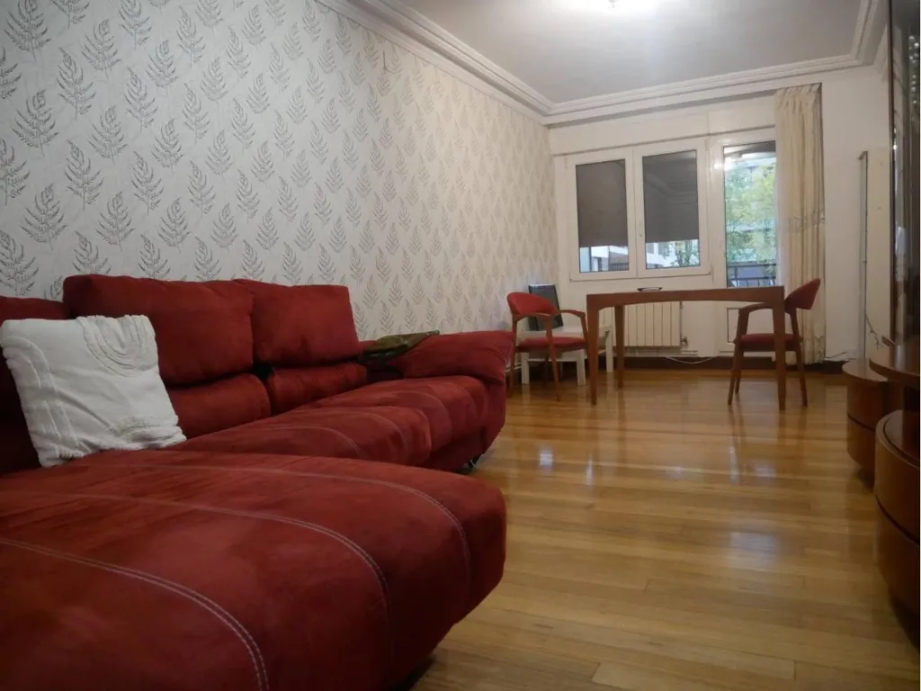 Elutuba - Bright Flat with Balcony in Kalero