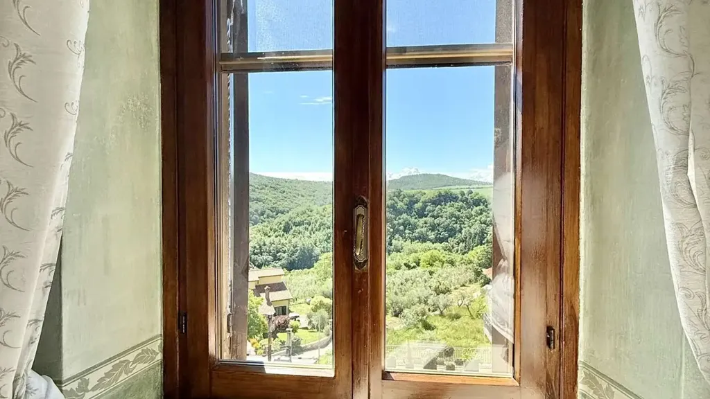 Pièces - Rustic Apartment with Panoramic View in Baschi