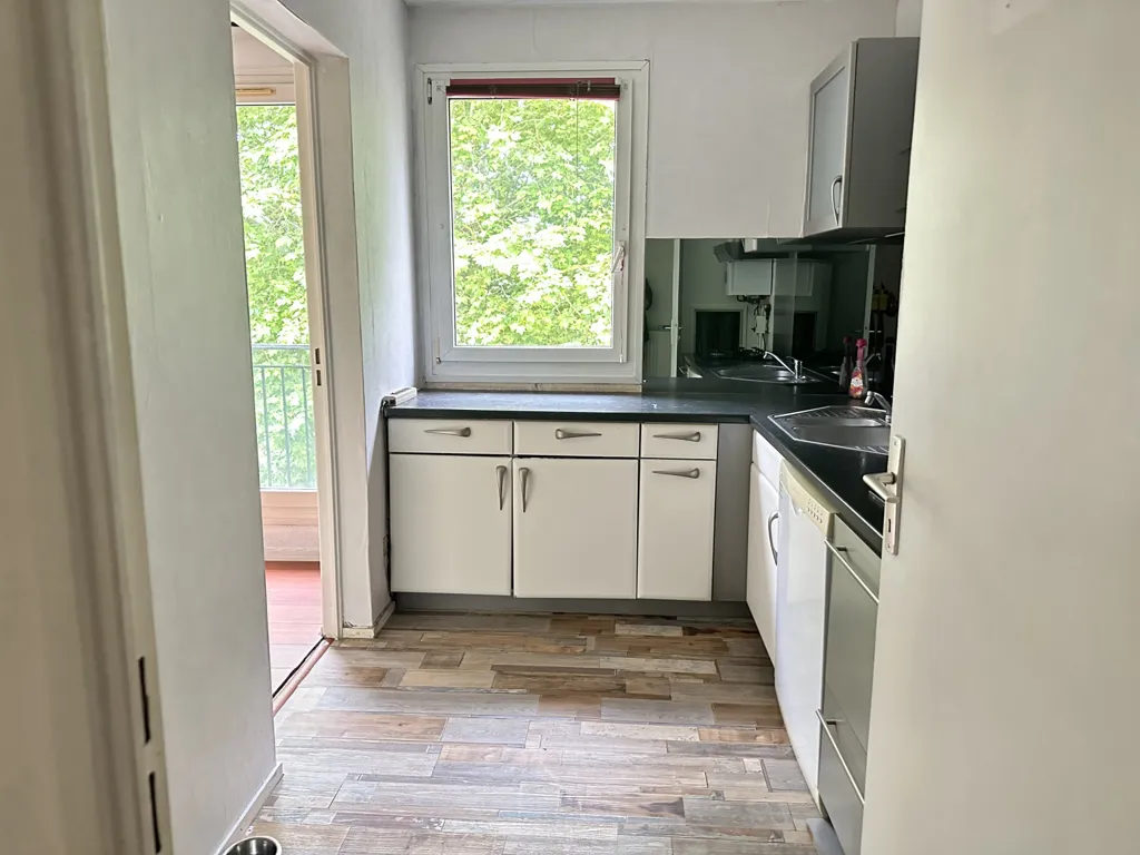 Cuisine - Duplex de 3 Chambres en Centre-Ville à Saint-Leu-d'Esserent