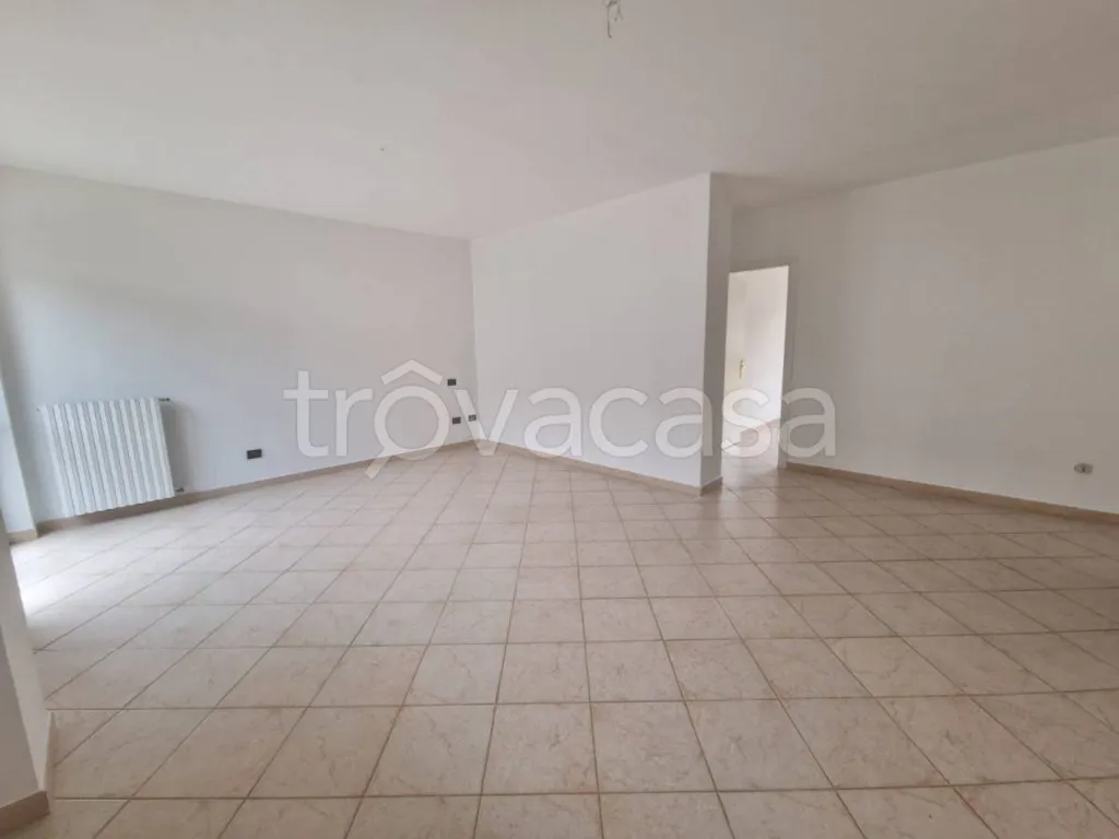 Soggiorno - Apartment with Balcony in Bra