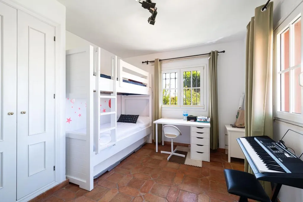Chambres - Exclusive Villa with Private Pool in Torrequebrada