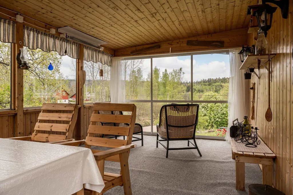 Terrass - Historic Villa with Garden in Skillingmark