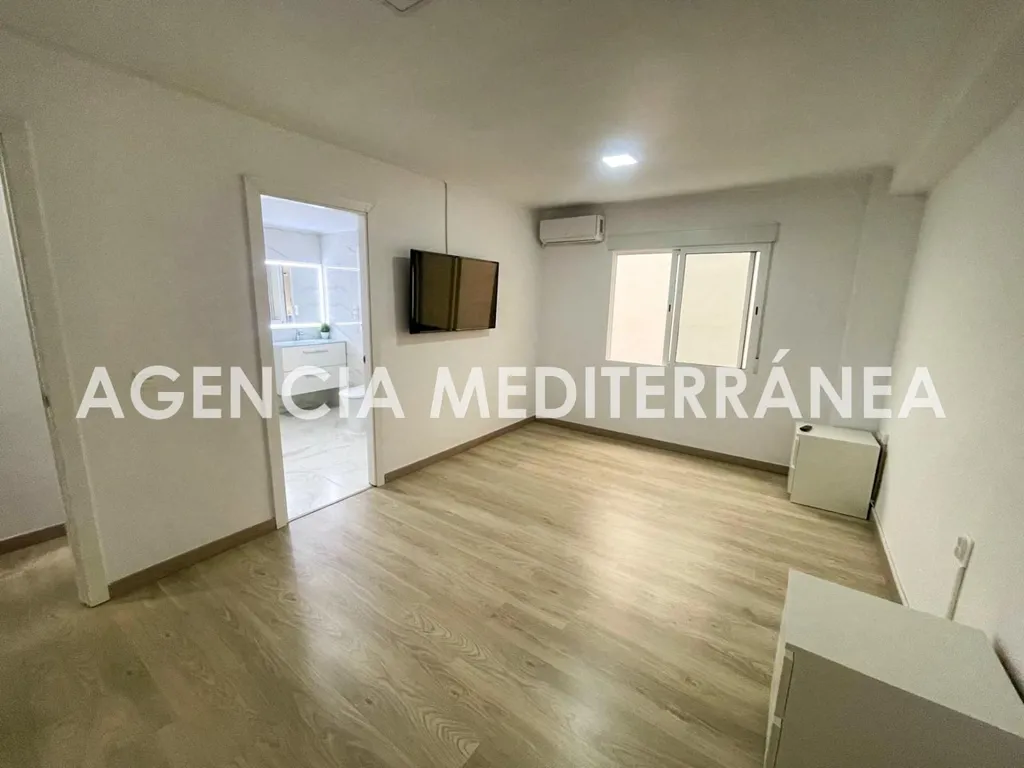 Elutuba - Luxury Apartment with Balcony in Valencia
