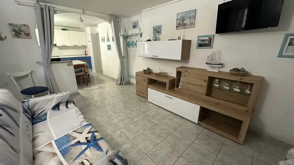 Elutuba - Beachfront Apartment in Borgo Saraceno, Finale Ligure