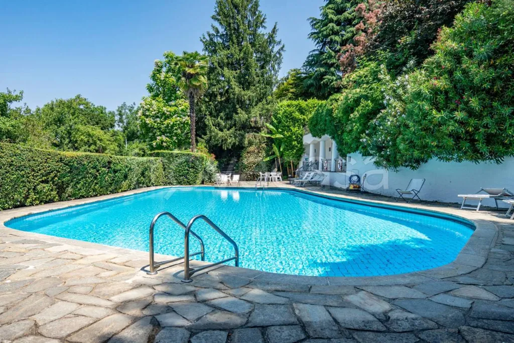 Piscine - Prestigious Apartment with Panoramic View in Turin