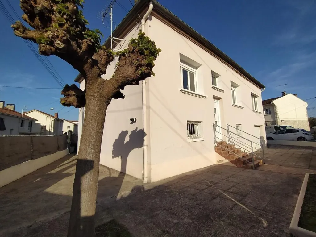 Extérieur - Maison en Pierre avec Jardin à Agen