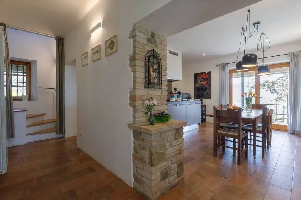 Söögituba - Luxury Villa with Garden in Umbertide