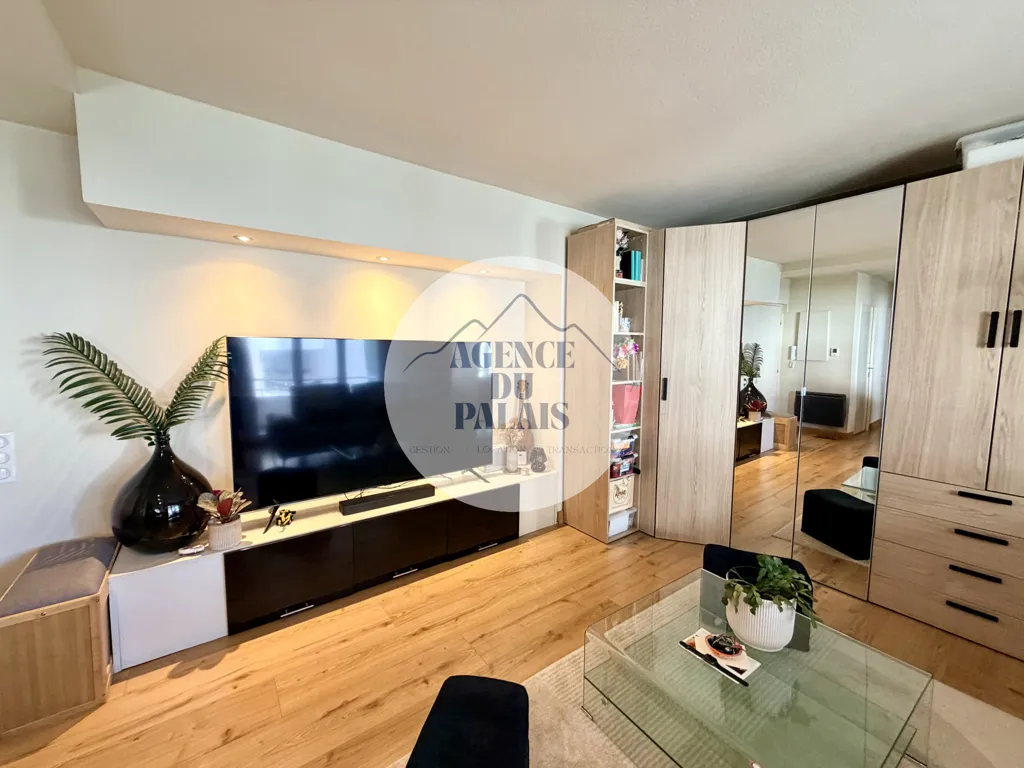 Elutuba - Renovated Flat with Balcony in Billère