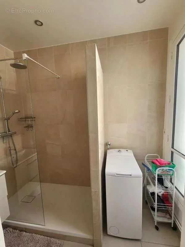 Bagni - Characterful 2-Bedroom in Le Marais, Paris