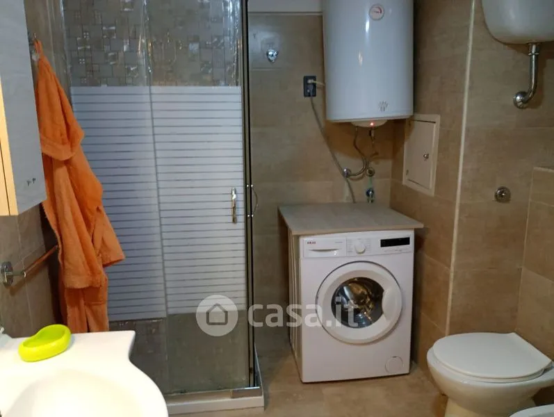 Vannitoad - Furnished Flat with Balcony in Naples