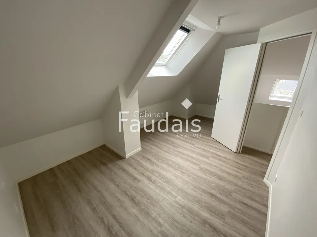 Stanze - Duplex Apartment near Schools in Saint-Lô