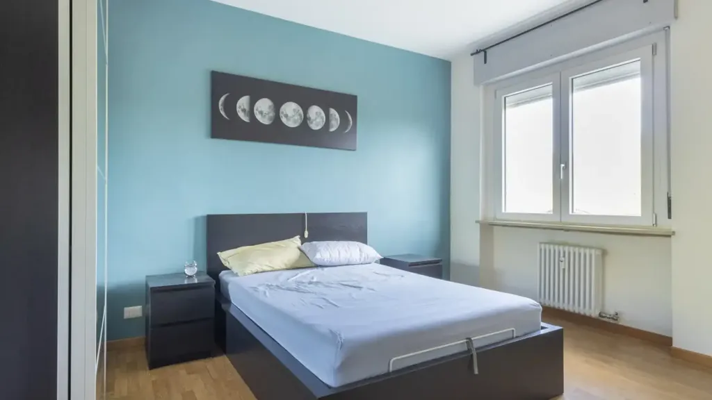 Magamistoad - Rearfacing Apartment with Balcony in Borgosesia