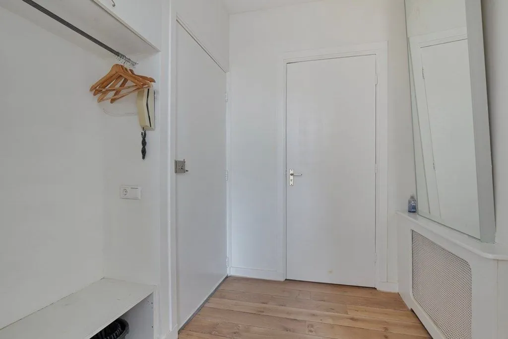 hallway_entrance