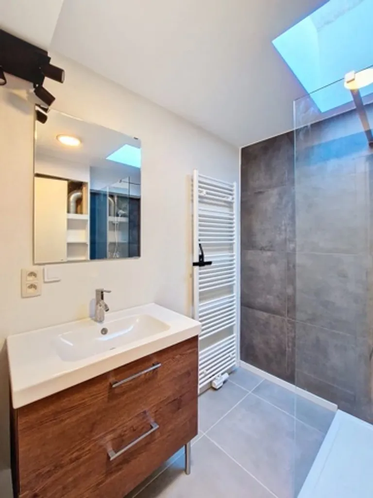 Vannitoad - Duplex Flat with Terrace in Namur