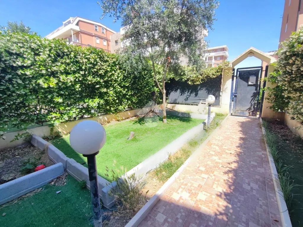 Jardin - Terraced Villa with Garden in Foggia