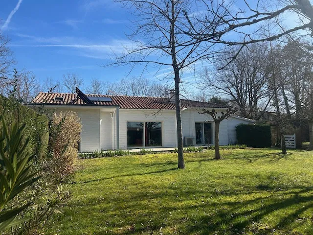 Maison 4 pièces à Saint-Étienne-de-Tulmont
