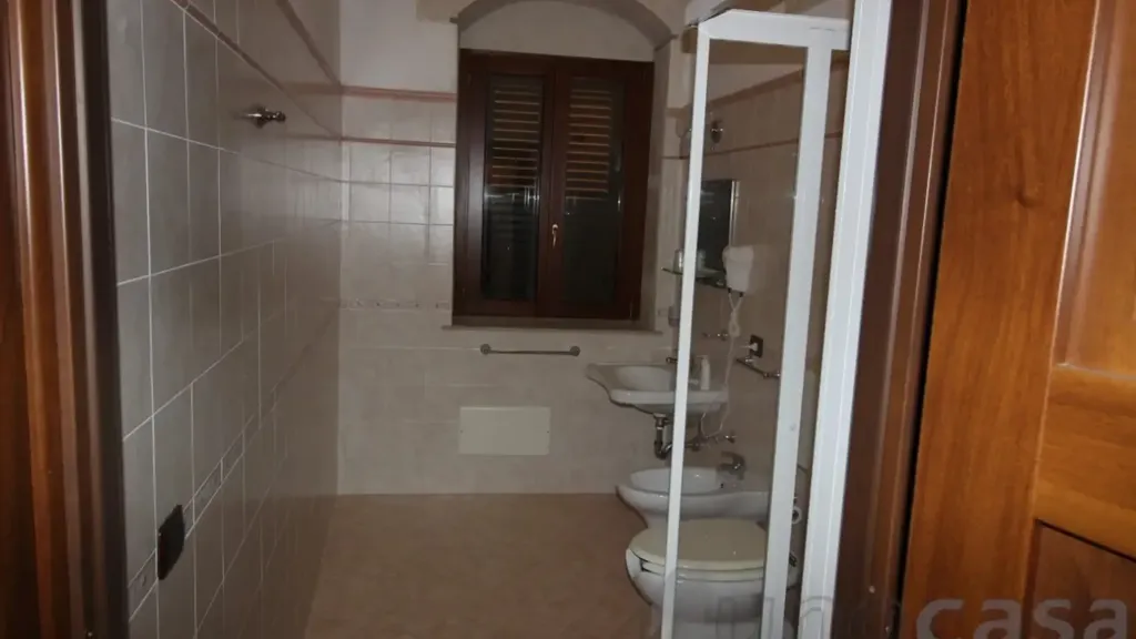 Bathrooms - Rustic Country House with Solarium in Noto