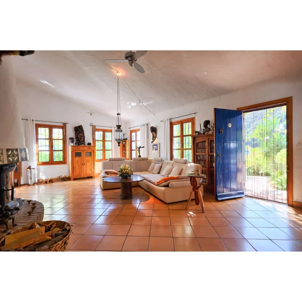 Living Room - Villa with Private Pool near Estepona