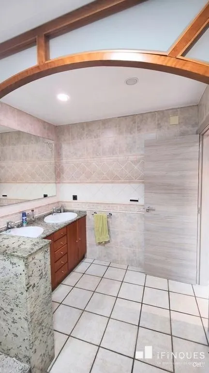 Vannitoad - Luxury Villa with Private Pool in Castellar del Vallès