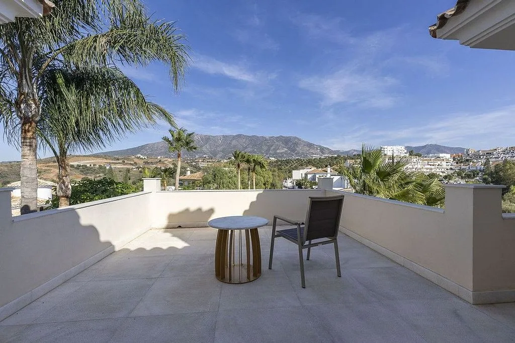 Terrass - Luxury Villa with Pool in Mijas Golf