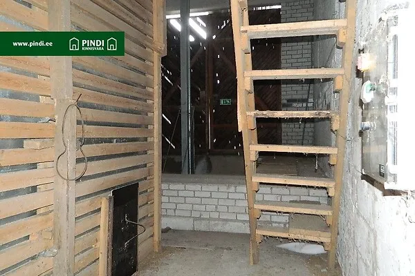 Pièces - Local commercial à Tapa vald