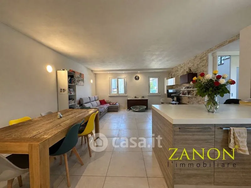 Cuisine - Bifamiliar House with Private Garden in Codroipo
